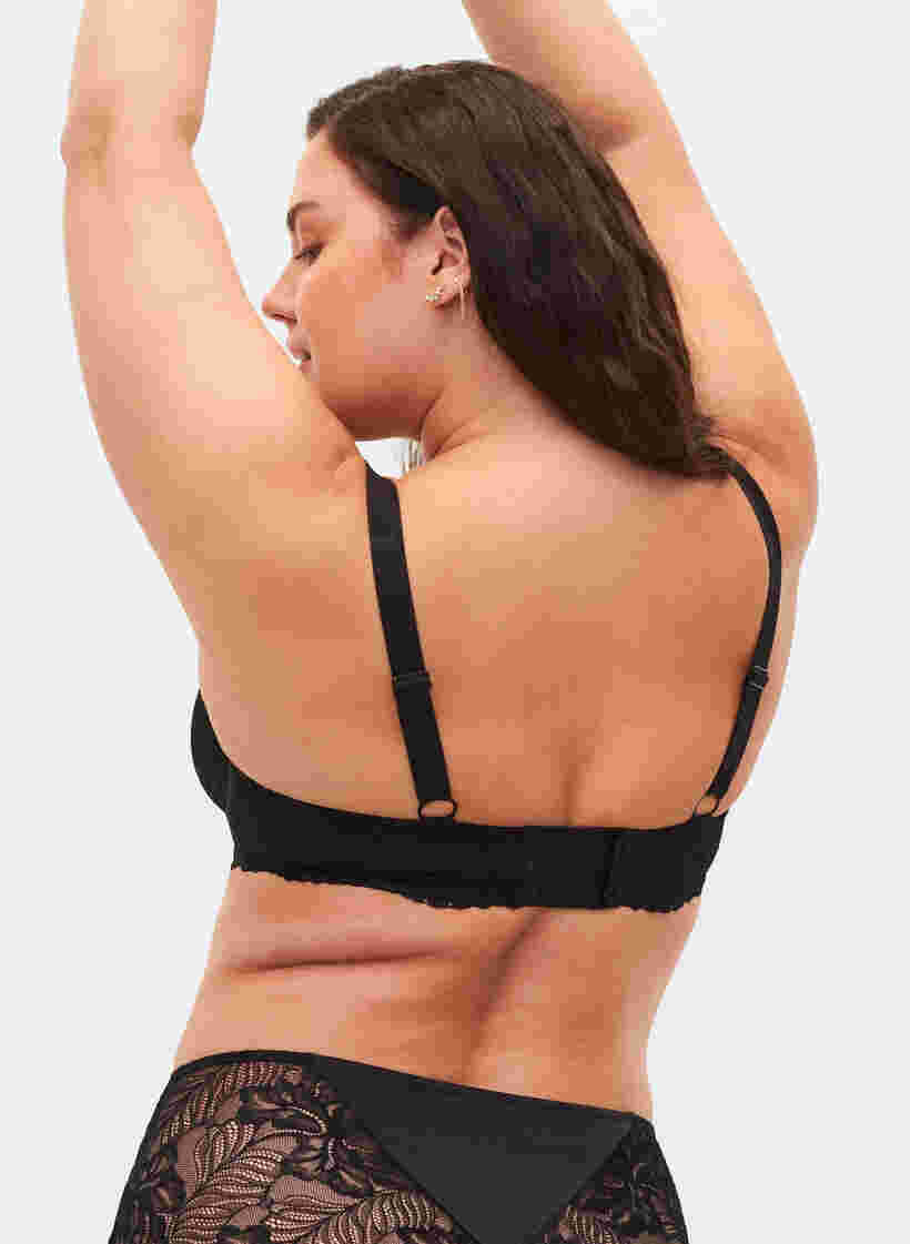 Support the breasts - Soutien-gorge en dentelle avec armature, Black, Model image number 1