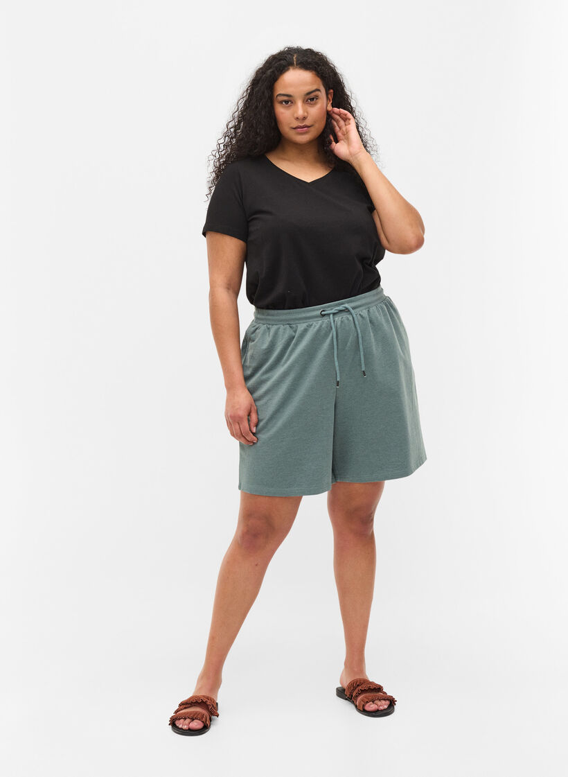 Basic t-shirt, Zwart, Model image number 1