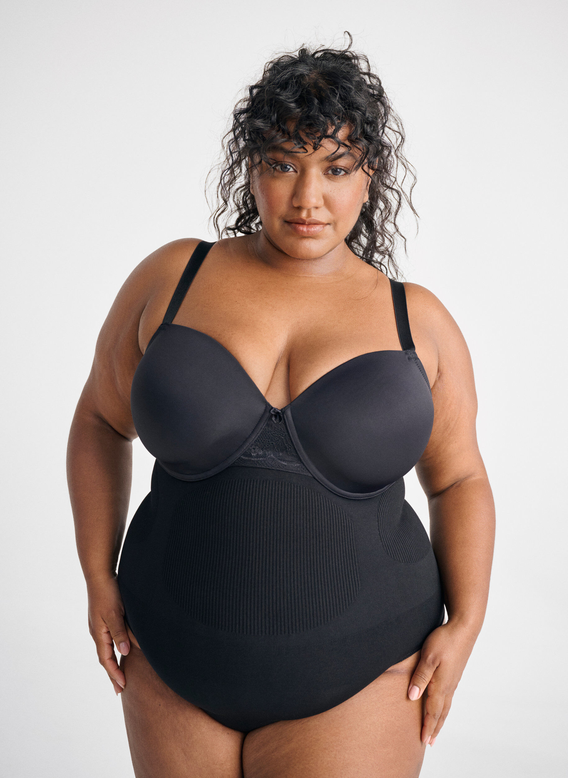 ZizziShapewear string met hoge taille, Zwart, Image image number 0