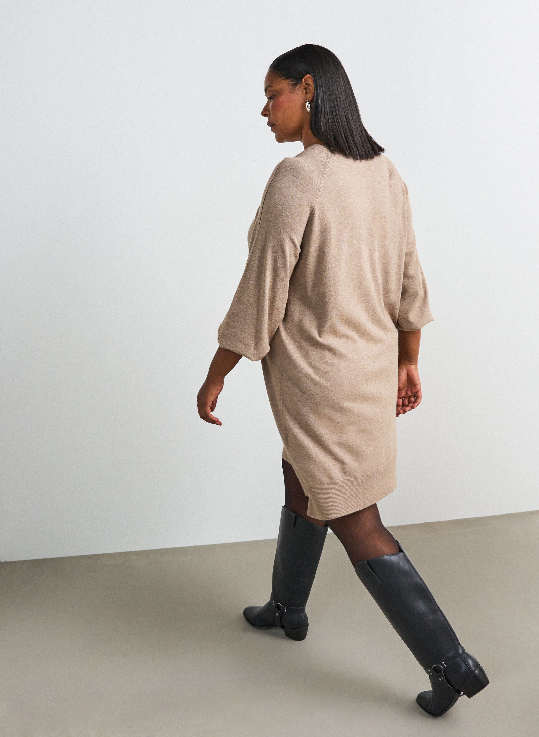 ZizziRobe courte en maille &agrave; manches raglan et couture centrale, Beige, Model image number 2