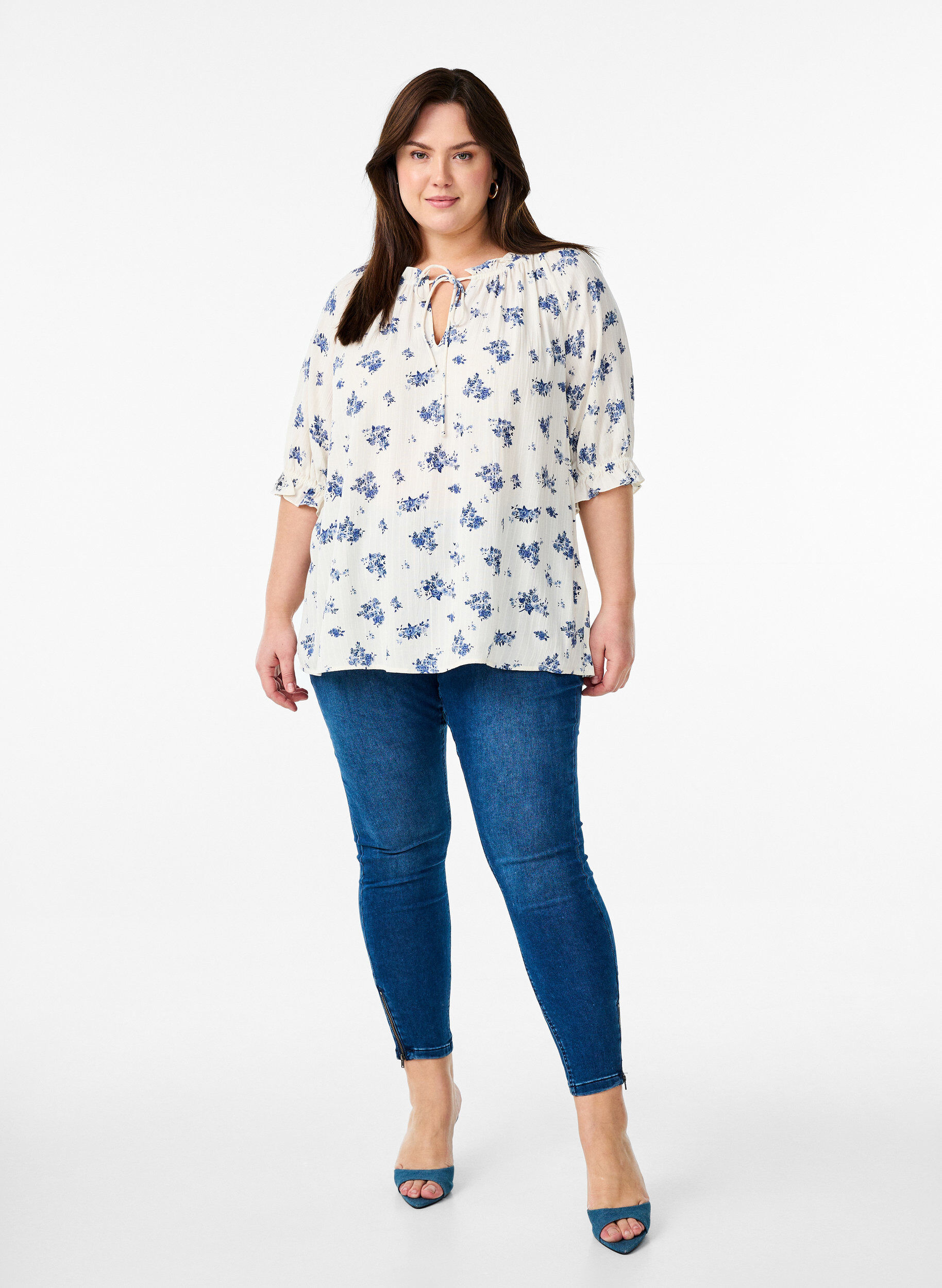ZizziBlouse en viscose &agrave; fleurs avec manches mi-longues, Blanc, Model image number 1