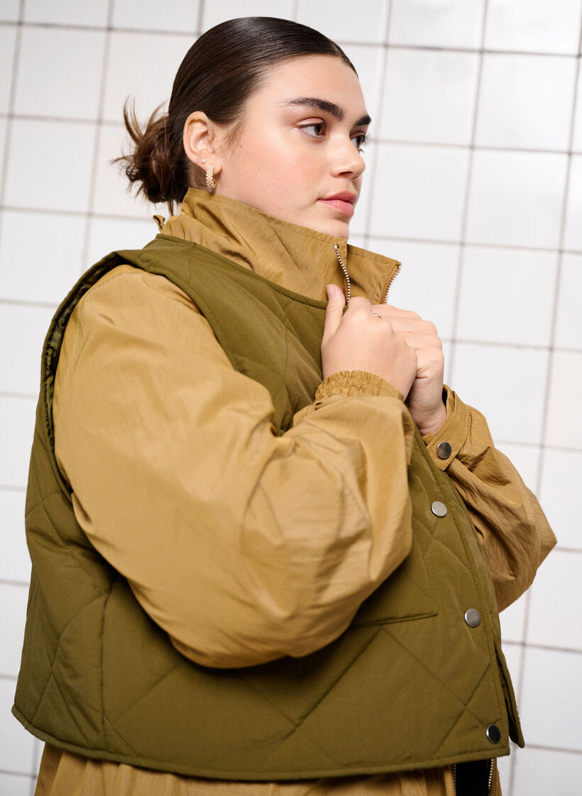 Parka jacket with detachable vest, Ermine w. Grape Leaf, Image