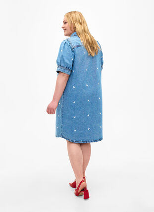 Denim jurk met geborduurde harten, Light blue denim, Model image number 1