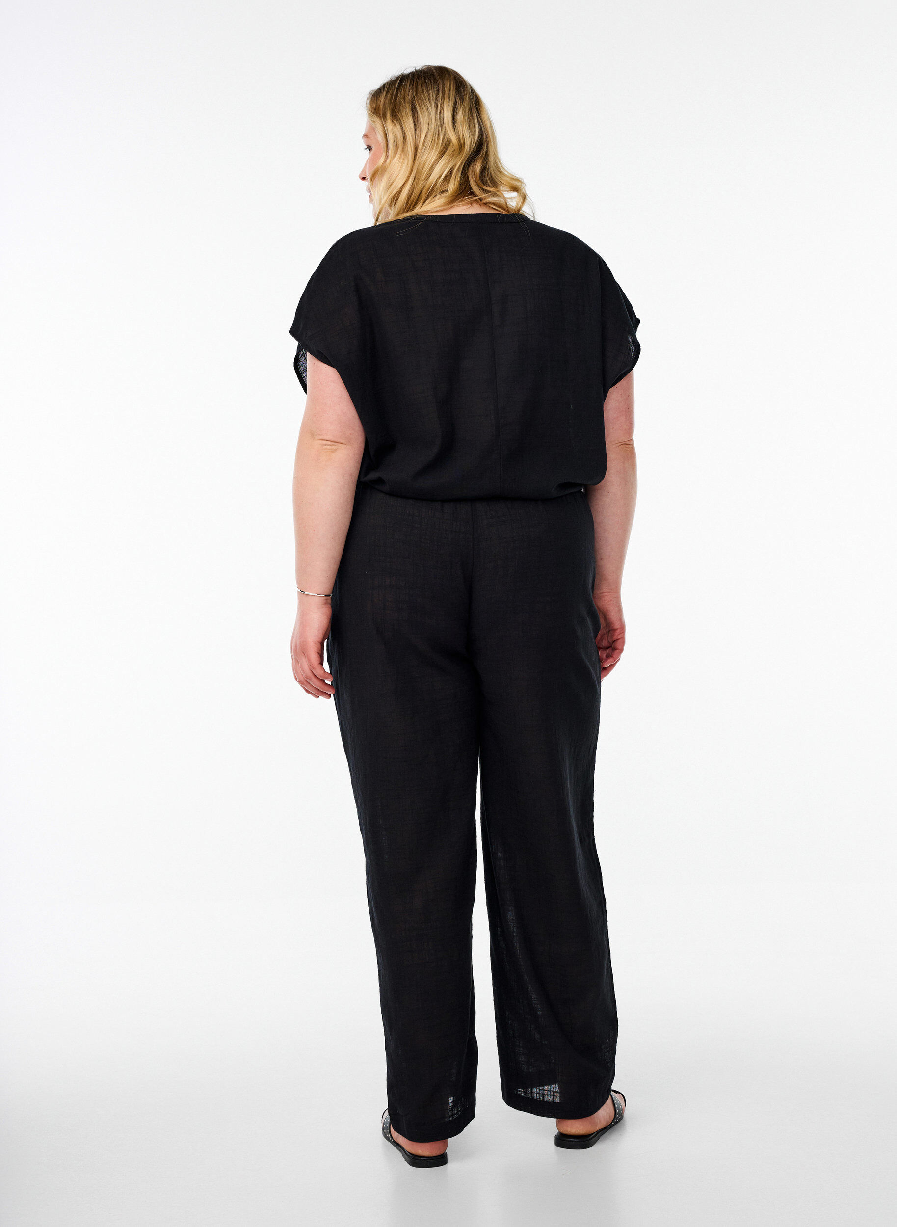 ZizziFLASH - Broek met rechte pijpen en een hoge taille, Zwart, Model image number 1