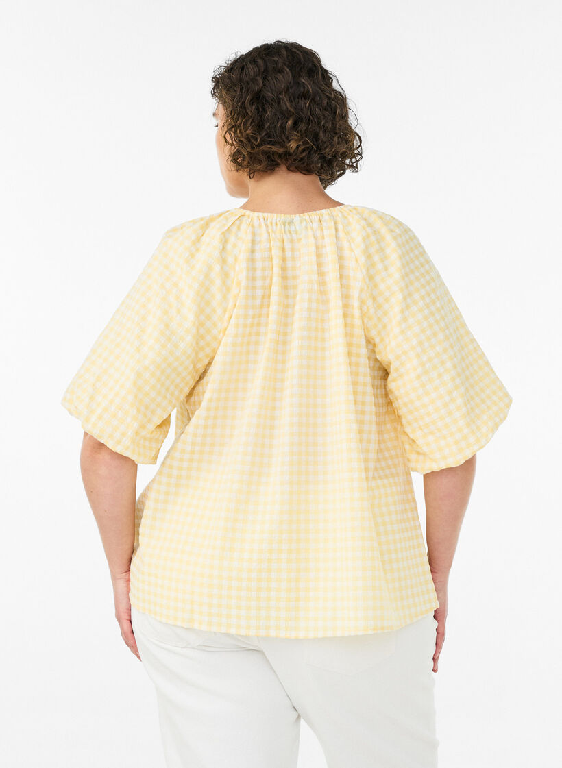 Blouse &agrave; petits carreaux avec une encolure &eacute;lastiqu&eacute;e et des manches coude, Jaune clair, Model image number 2
