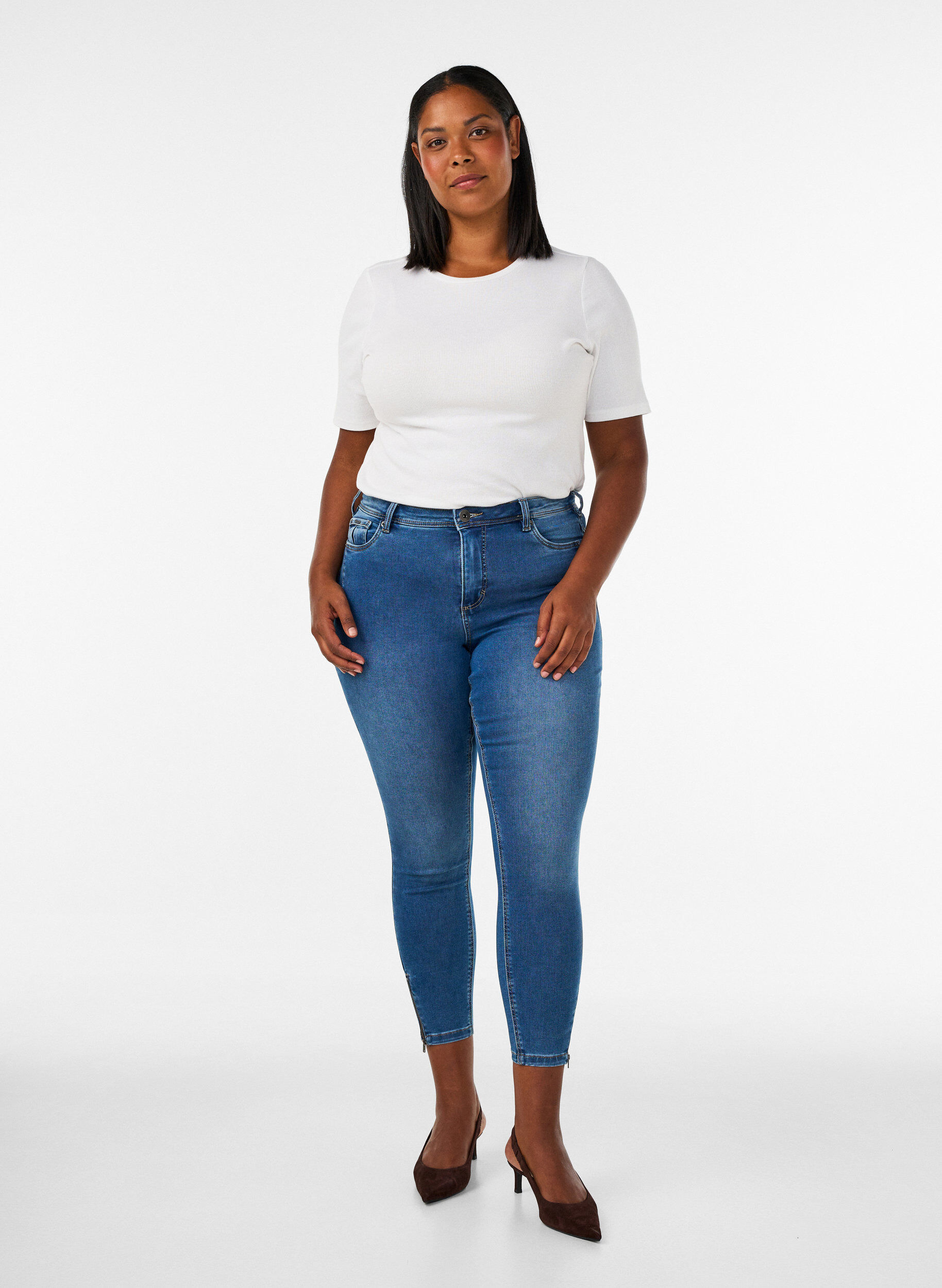 ZizziJean crop Amy avec d&eacute;tails zipp&eacute;s, Bleu, Model image number 1