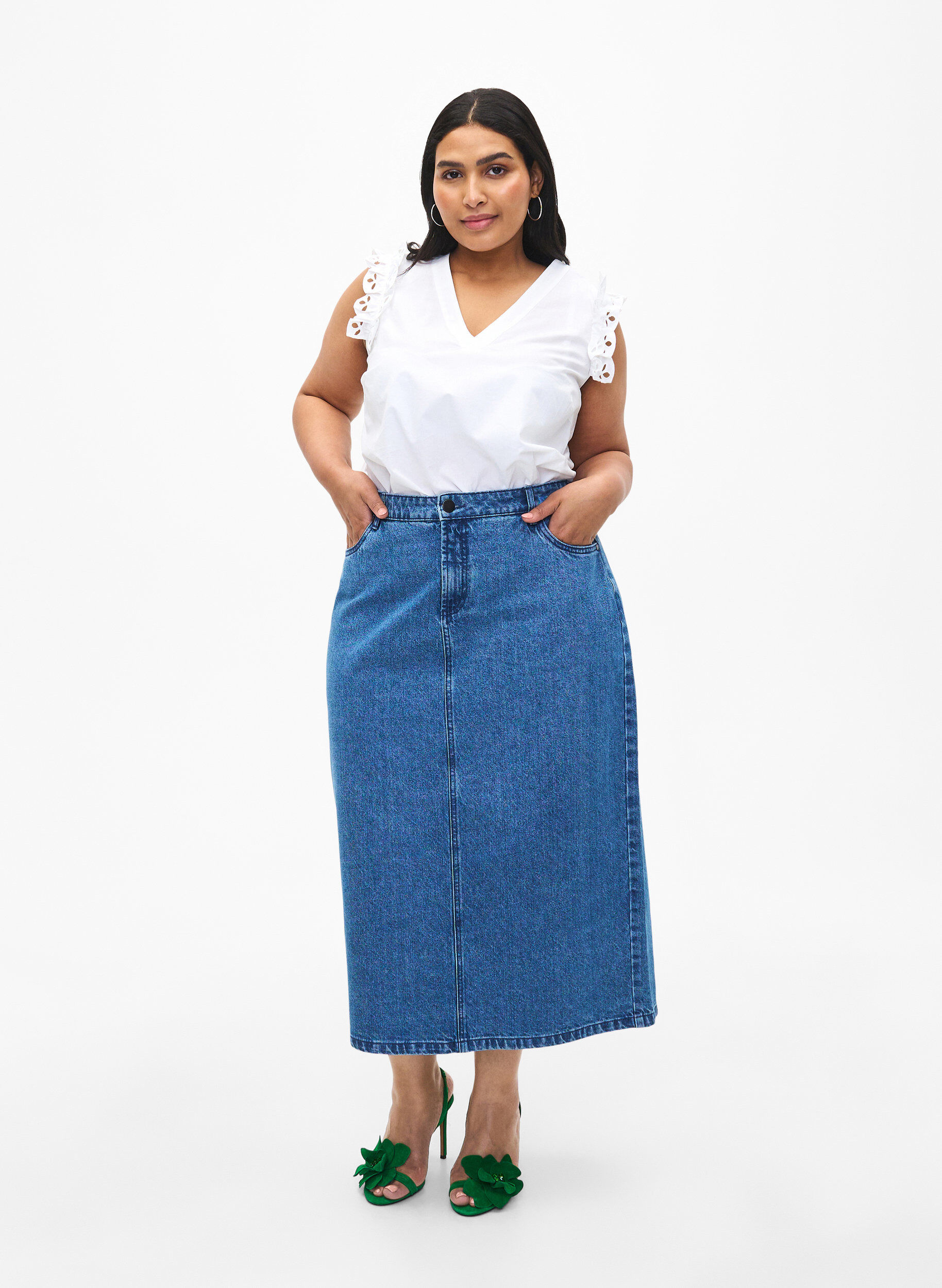 Zizzi Top en coton sans manches avec volants, Blanc, Model image number 1