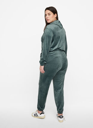Pantalon Mhelena, Balsam Green, Model image number 1
