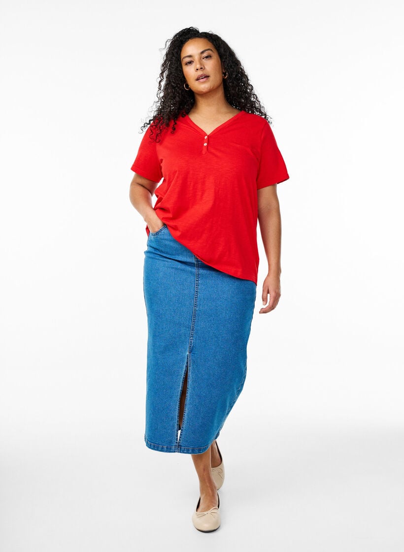 FLASH - T-shirt met knoopdetail, Rood, Model image number 1