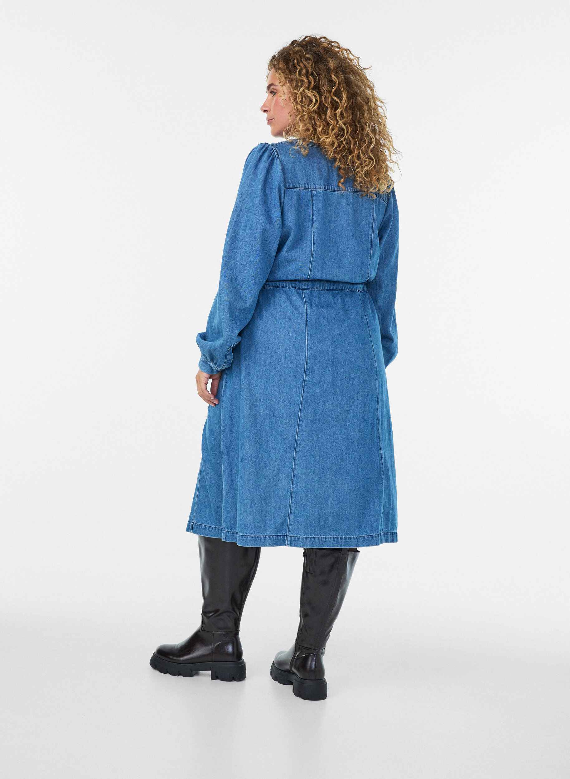 ZizziRobe en jean avec col en V et ceinture &agrave; nouer, Bleu Clair, Model image number 2