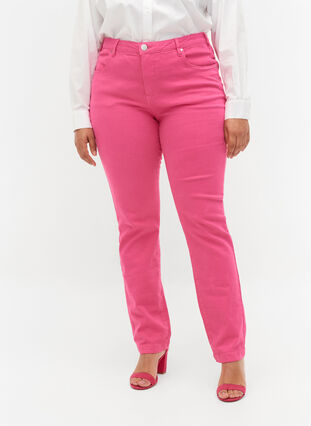 Jeans Emily à taille normale et coupe ajustée, Shock. Pink, Model image number 3