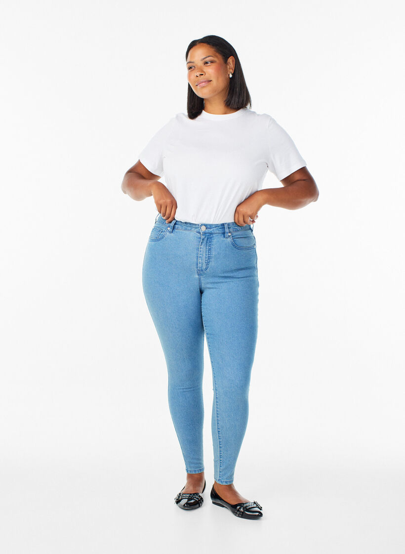 Jean Amy taille haute coupe super slim, Bleu Clair, Model image number 0