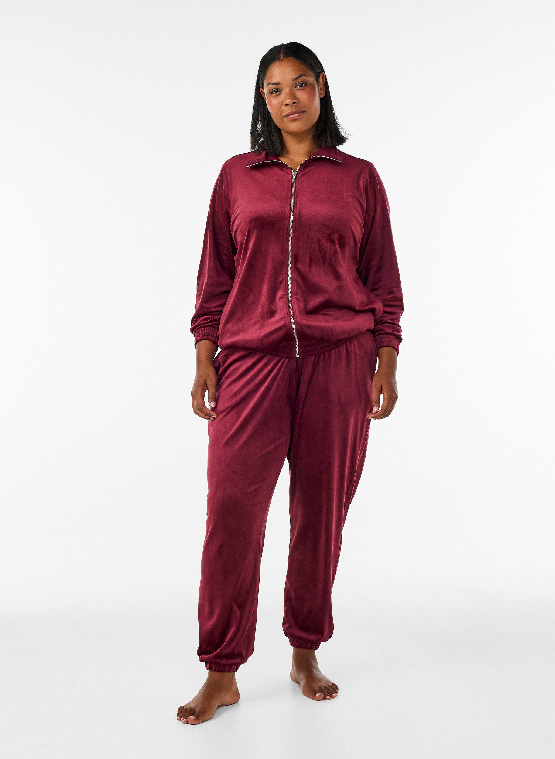 Pantalon ample en velours, Bordeaux, Model