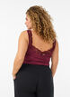 Top en viscose avec bord en dentelle, Bordeaux, Model image number 2