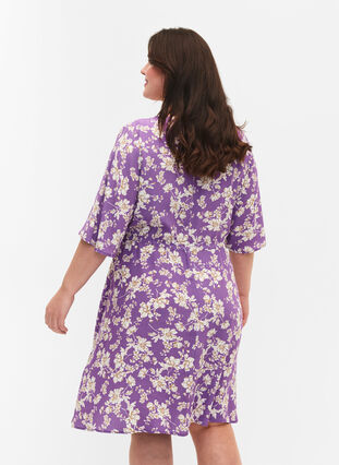 Robe à manches 1/2 avec imprimé floral en viscose, Purple Flower AOP, Model image number 1