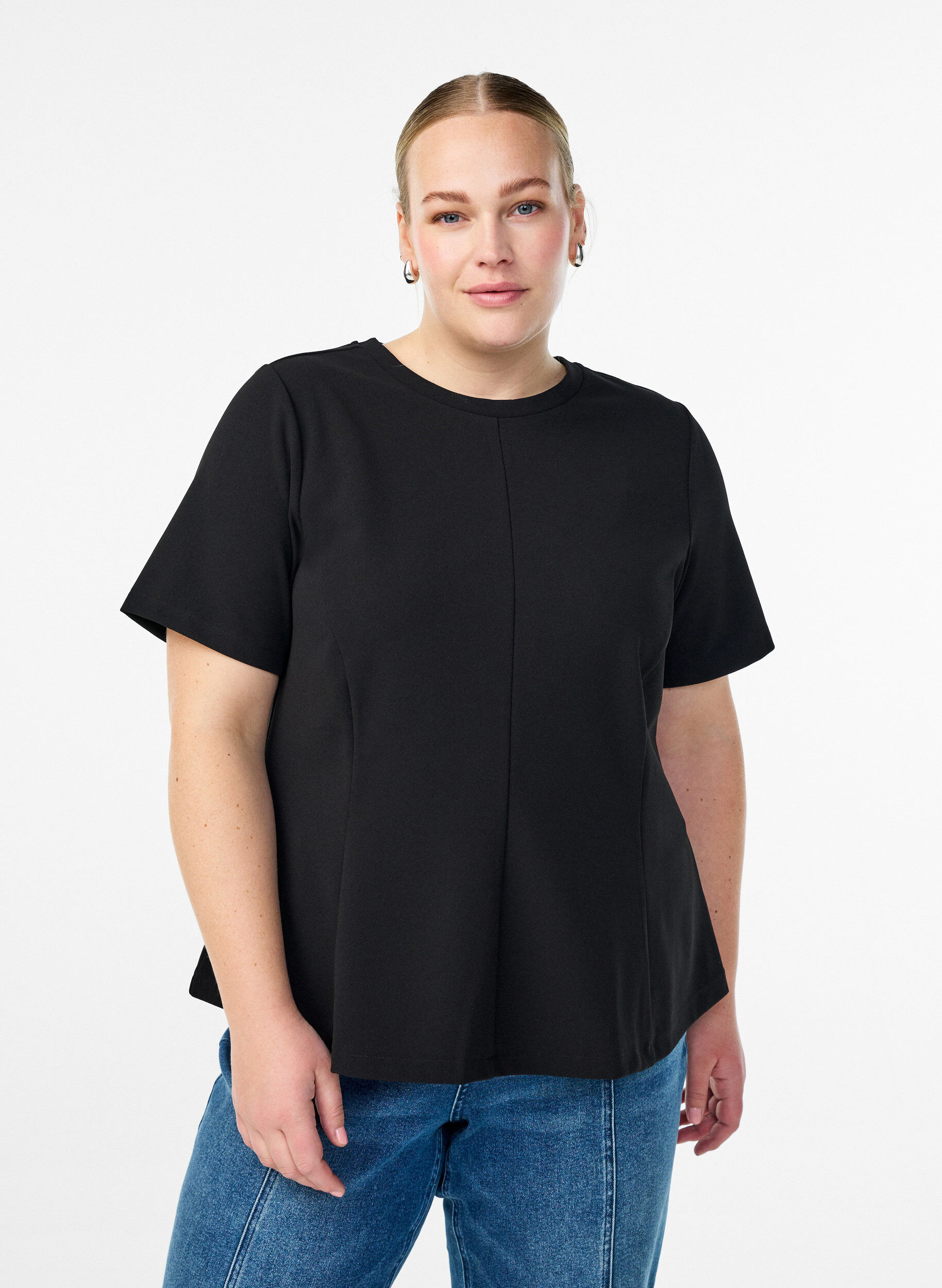 Blouse &agrave; manches courtes avec pinces de cintrage, Noir, Model