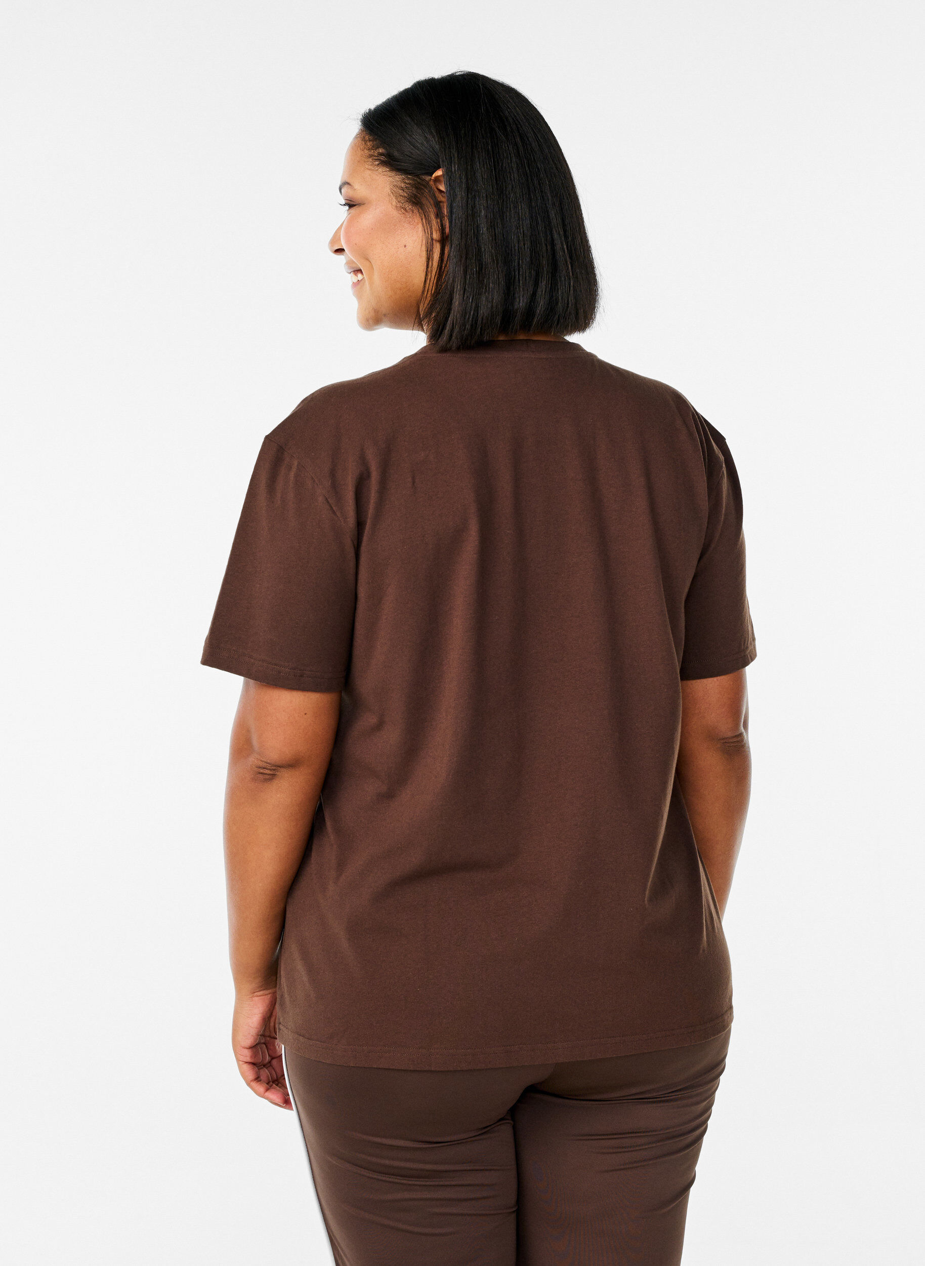 Zizzi T-shirt sportif en coton bio, Marron, Model image number 2