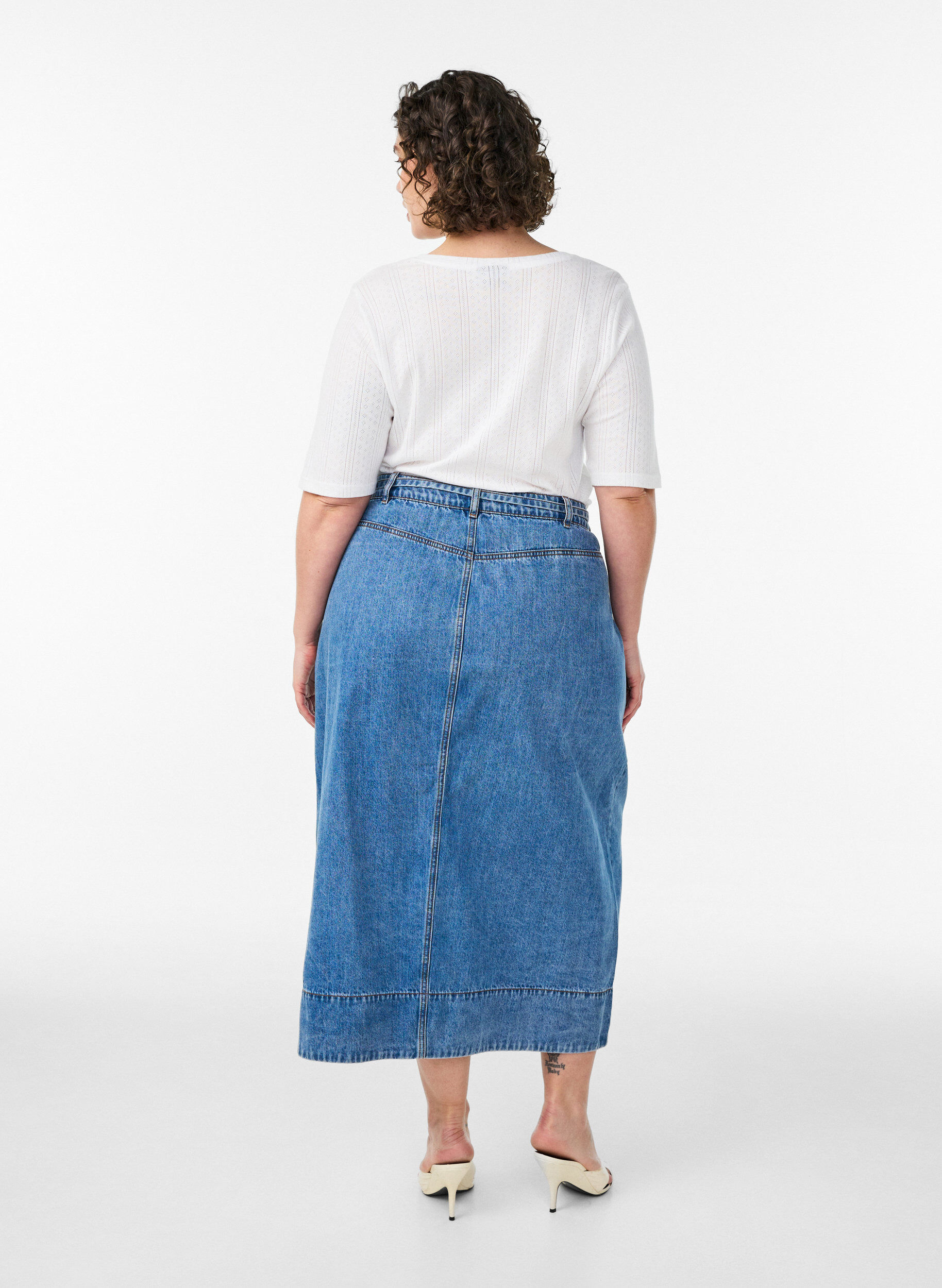 ZizziLange denimrok met knoopjes en strikriem, Blauw, Model image number 1