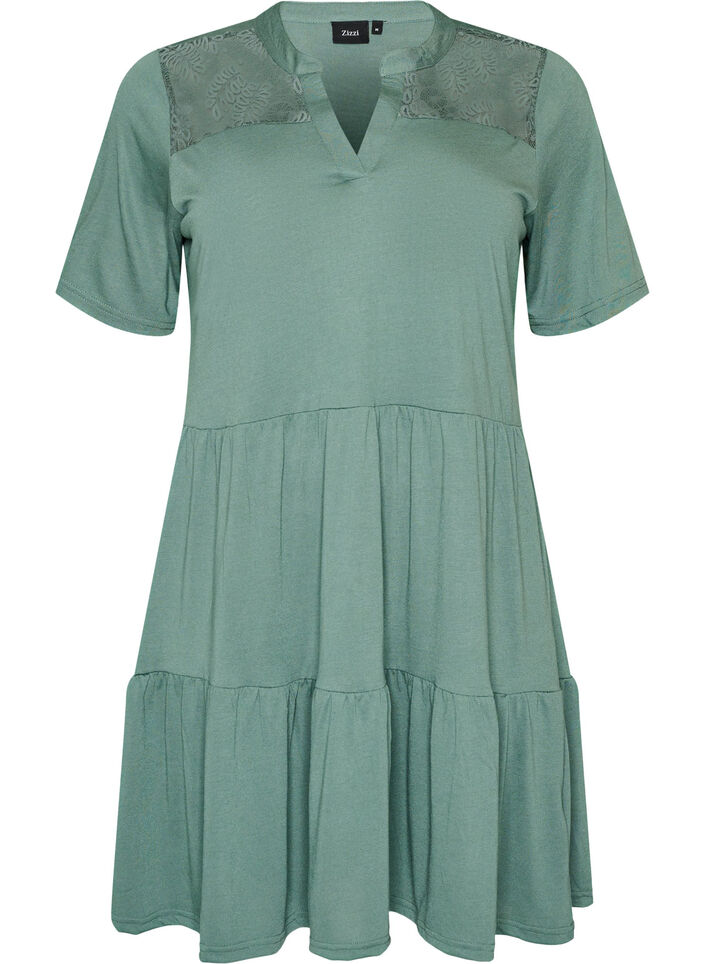 Robe en jersey avec d&eacute;tails en dentelle et jupe superpos&eacute;e, Vert, Packshot image number 0