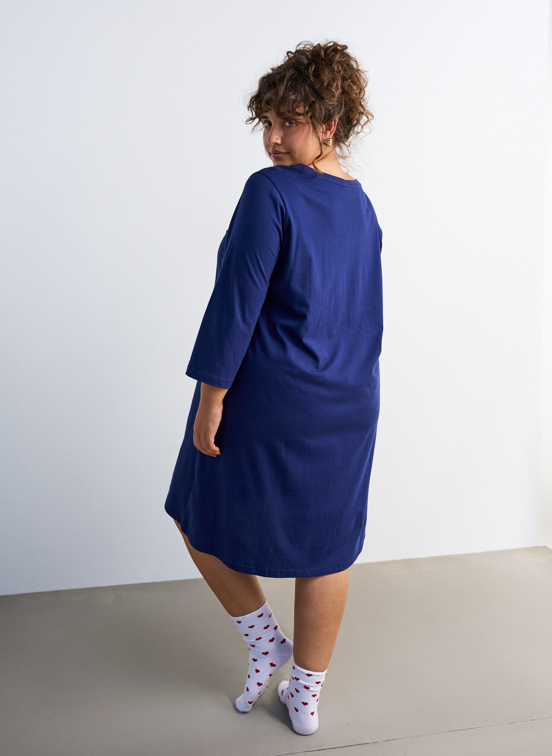 ZizziChemise de nuit en coton bio &agrave; motif de No&euml;l, Bleu, Model image number 2