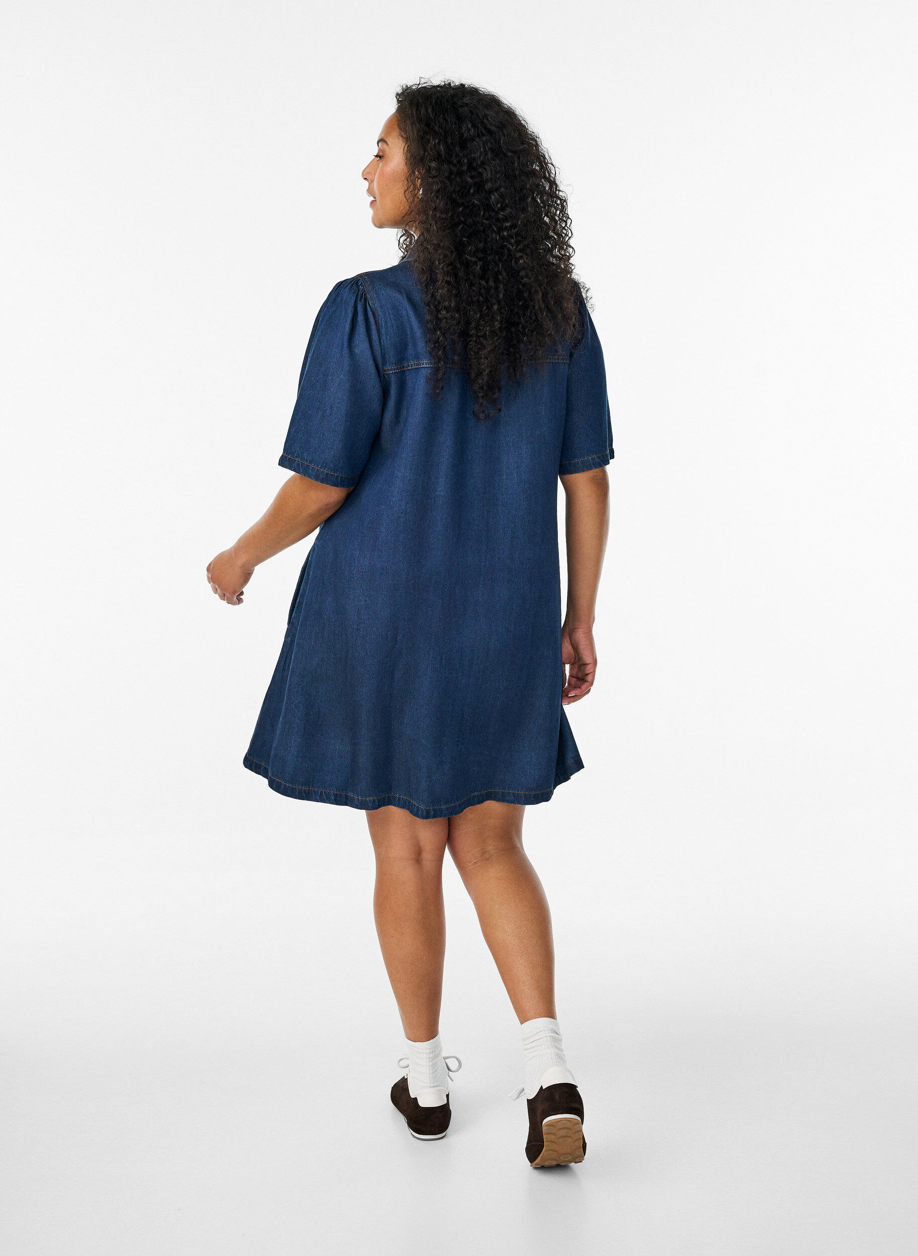 ZizziRobe en jean en lyocell avec boutons et manches courtes, Bleu, Model image number 2