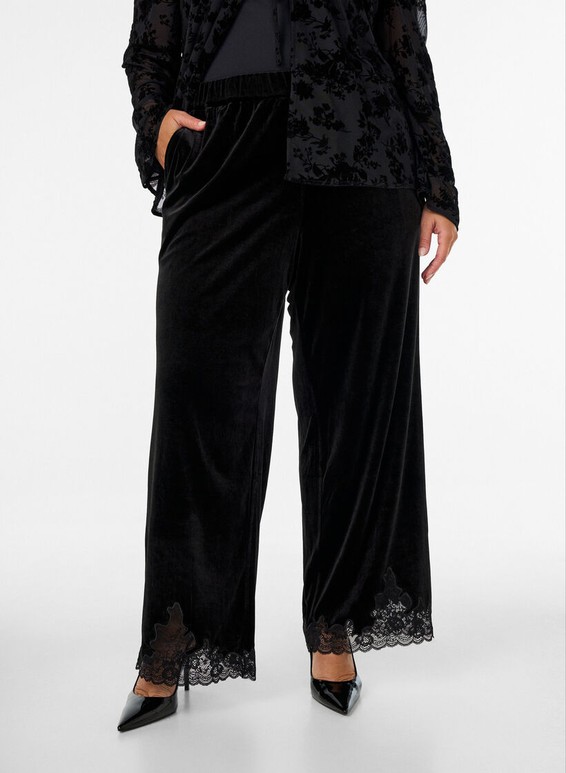 Pantalon en velours coupe ample avec finitions en dentelle, Noir, Model image number 0
