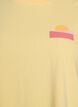 T-shirt van biologisch katoen met print op de rug, Geel, Packshot image number 2