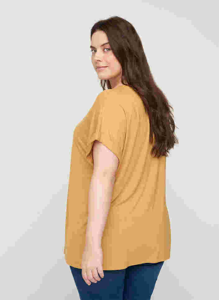 T-shirt in viscosemix met ronde hals, Honey Mustard , Model image number 1