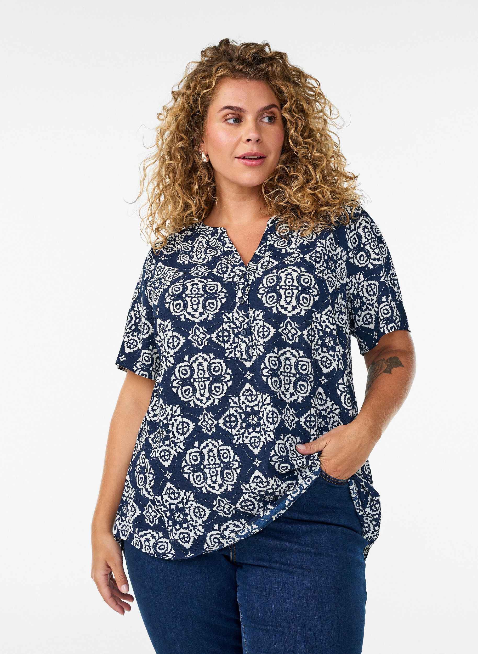 Blouse met korte mouwen en v-halslijn, Blauw, Model