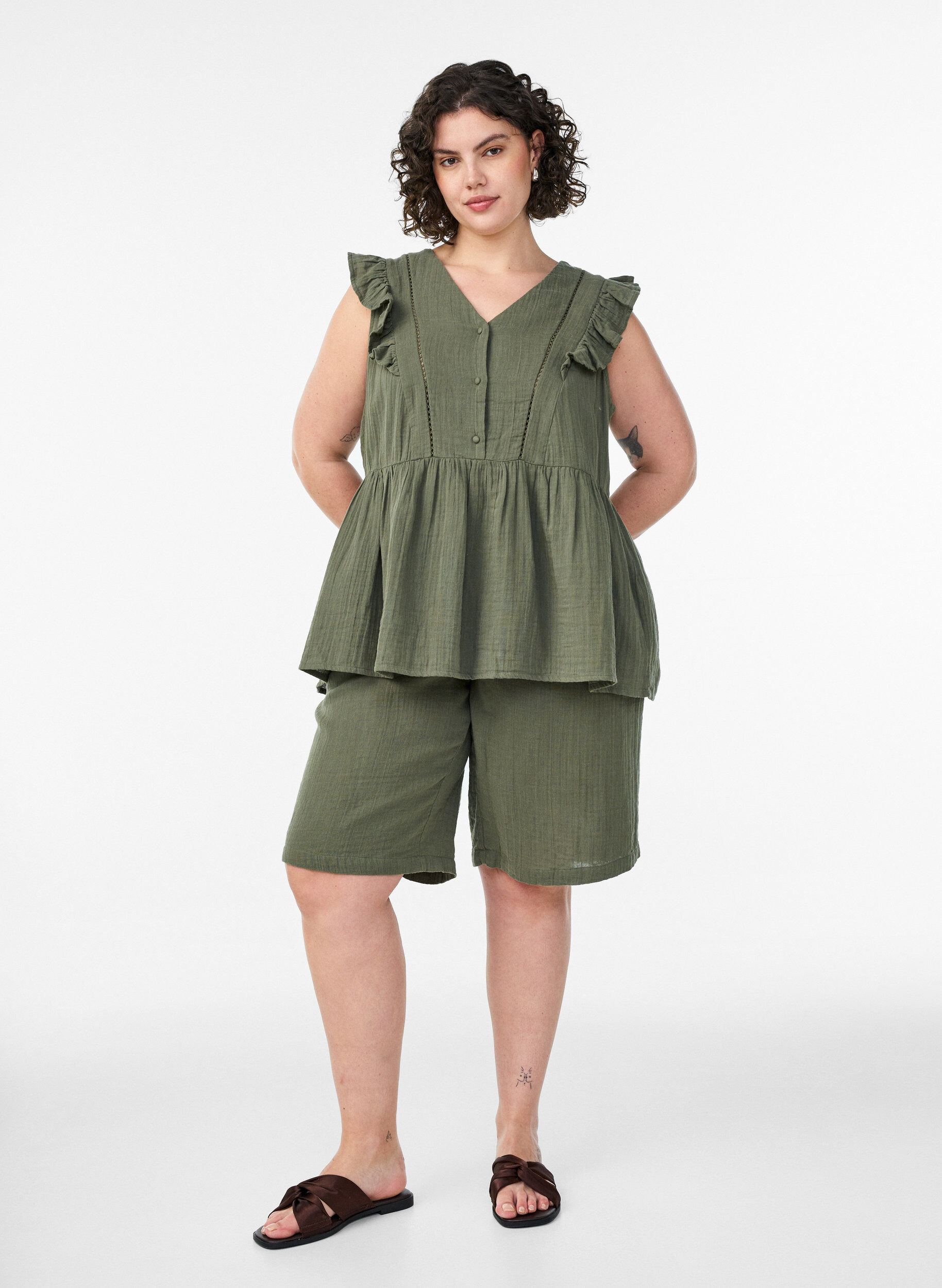 ZizziBlouse sans manches en mousseline de coton avec volants, Vert, Model image number 1