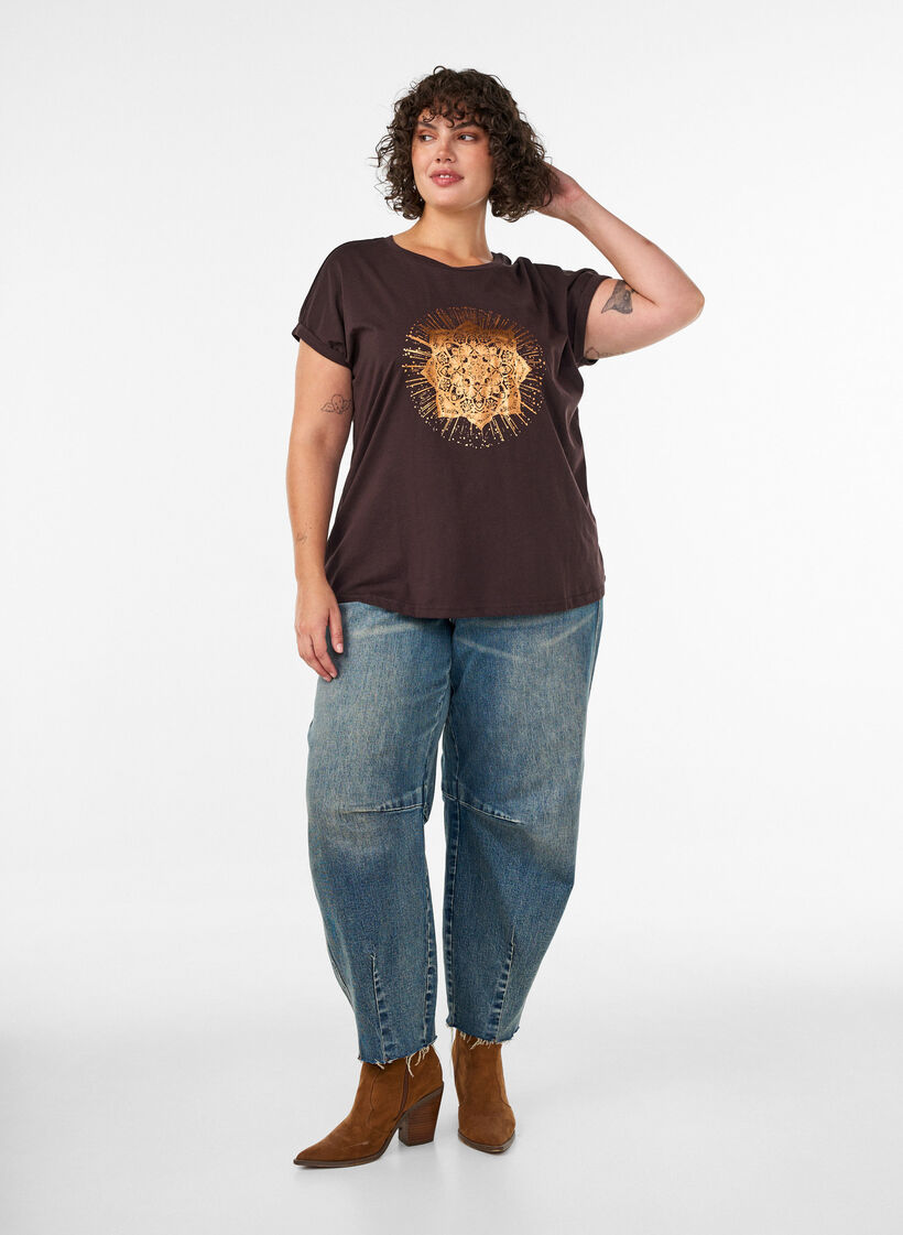T-shirt avec imprim&eacute; d&eacute;coratif sur le devant, Marron, Model image number 1