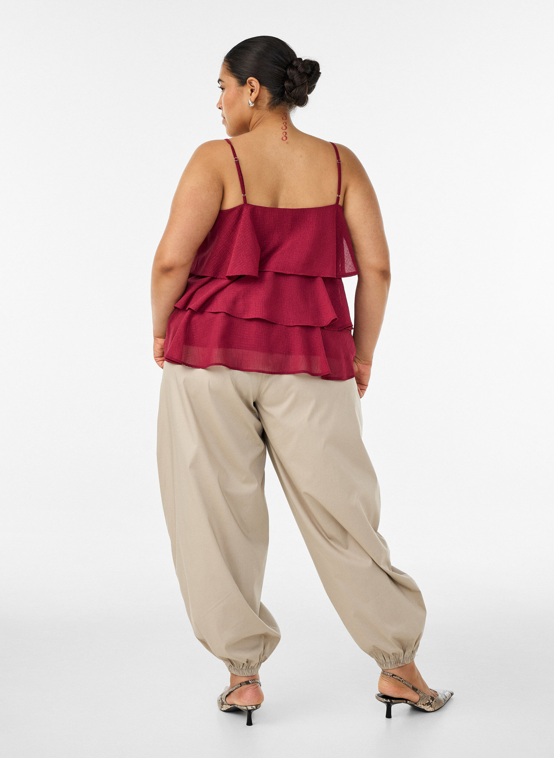 ZizziBallonbroek met zakken en een elastische tailleband, Beige, Model image number 1