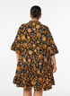 Robe florale en coton avec volants et coupe &eacute;vas&eacute;e ample, Orange, Model image number 2