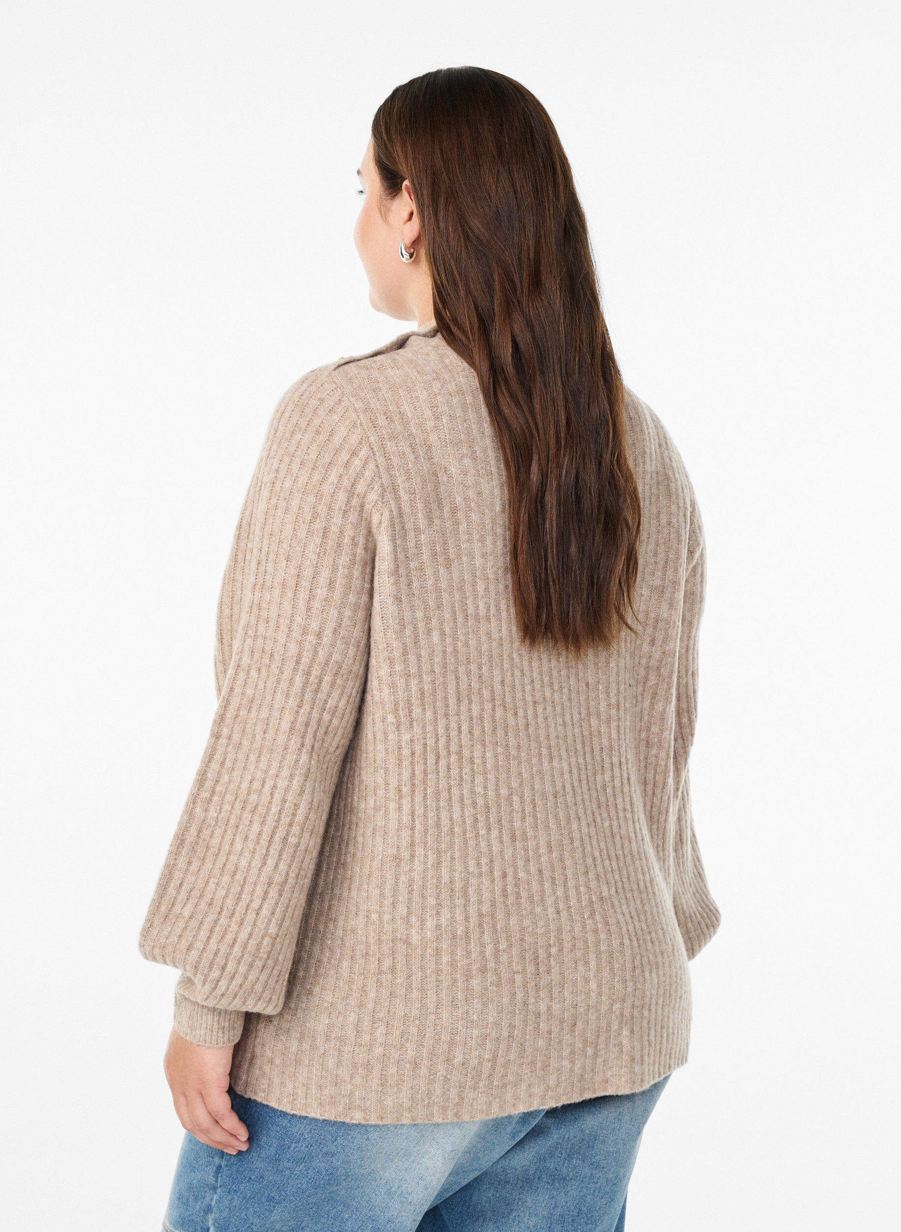 ZizziPull c&ocirc;tel&eacute; &agrave; manches bouffantes et boutons, Beige, Model image number 2