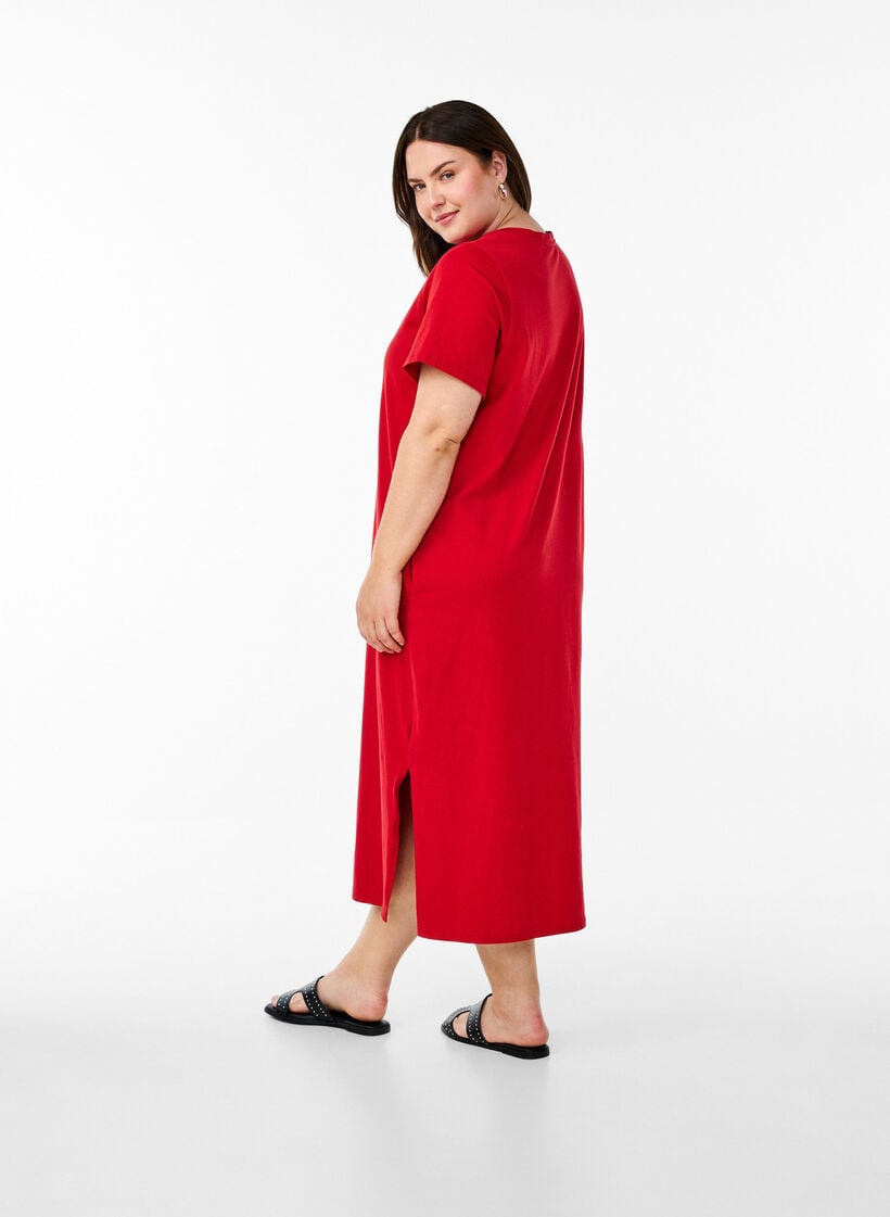 Robe T-shirt midi avec col en V, Rouge, Model image number 1