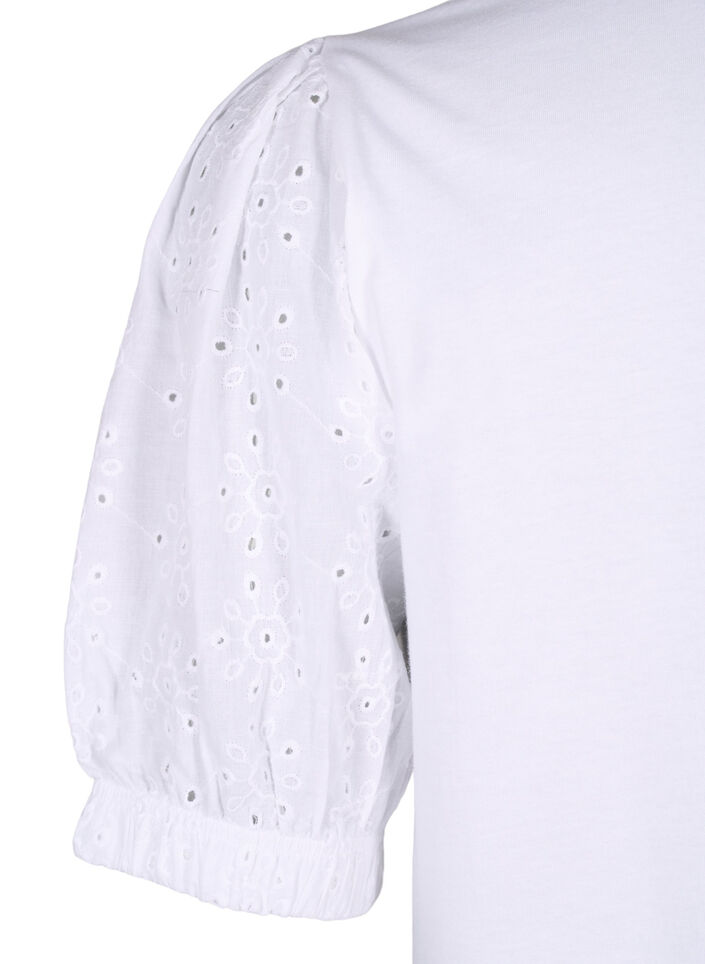 Chemisier en coton biologique avec manches en broderie anglaise, Bright White, Packshot image number 3