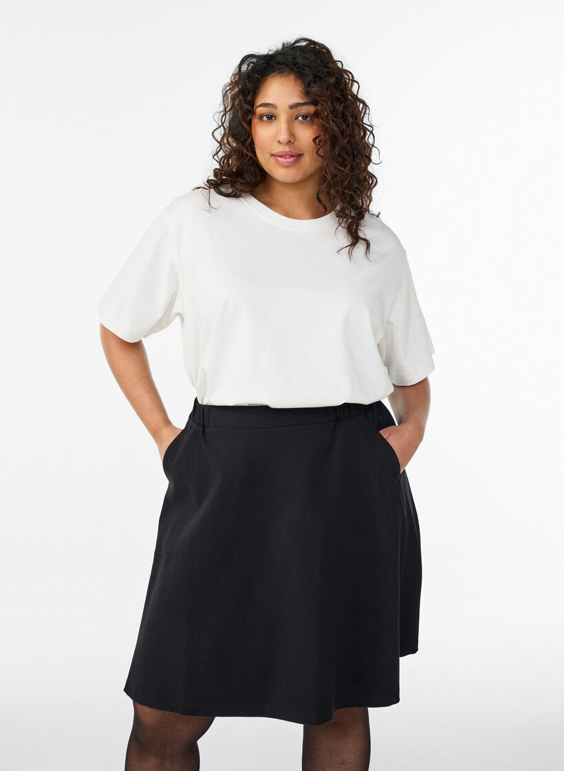 Skaterrok in viscose, Zwart, Model image number 0