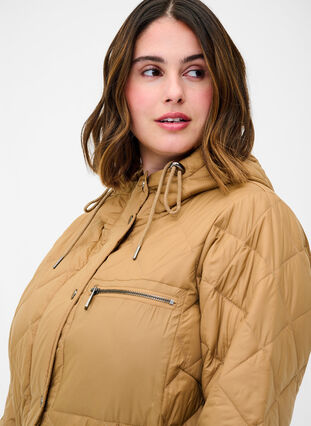 Gewatteerde lichte jas met capuchon, Tobacco Brown, Model image number 2