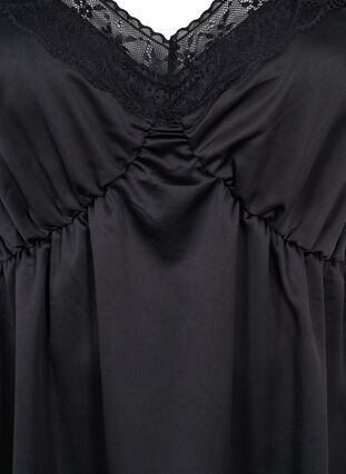 Robe de nuit avec dentelle et fente, Black, Packshot image number 2