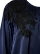 Blouse en satin avec appliqu&eacute; en dentelle et perles, Bleu, Packshot image number 2