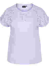 T-shirt ample avec broderie anglaise