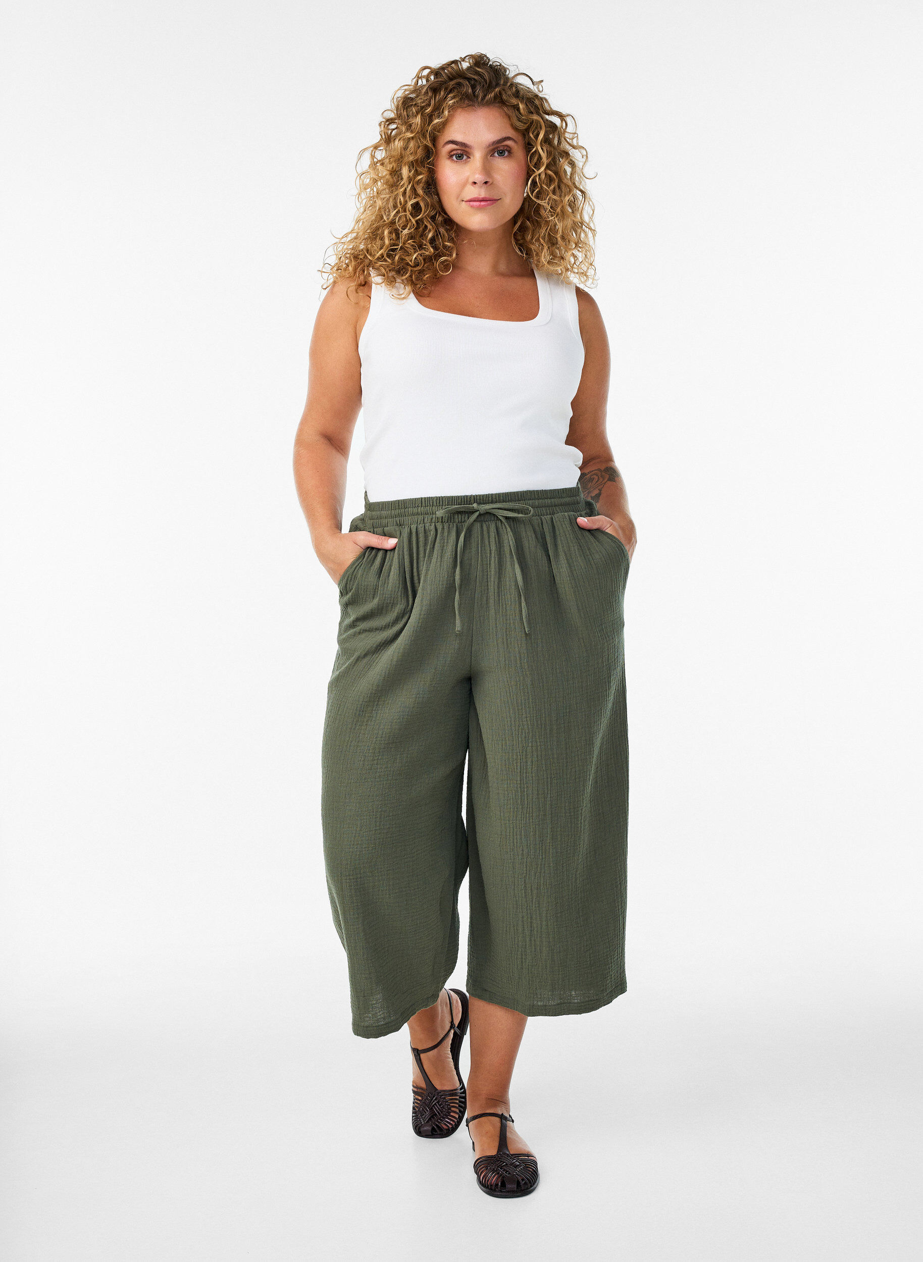 Culotte broek van katoen met hoge taille, Groen, Model