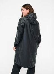 Veste de pluie avec capuche et fermeture boutonnée, Black, Model