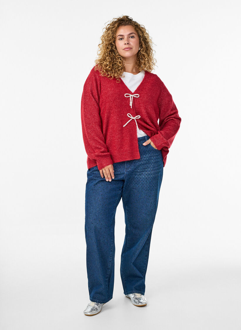 Jean taille haute à coupe droite avec strass, Bleu, Model image number 0