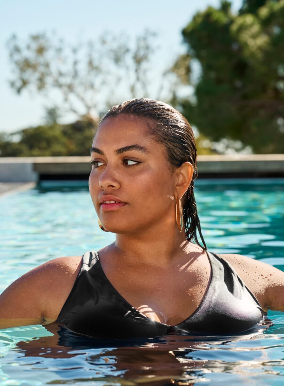 Ondersteunende en vormgevende badkleding, , Model