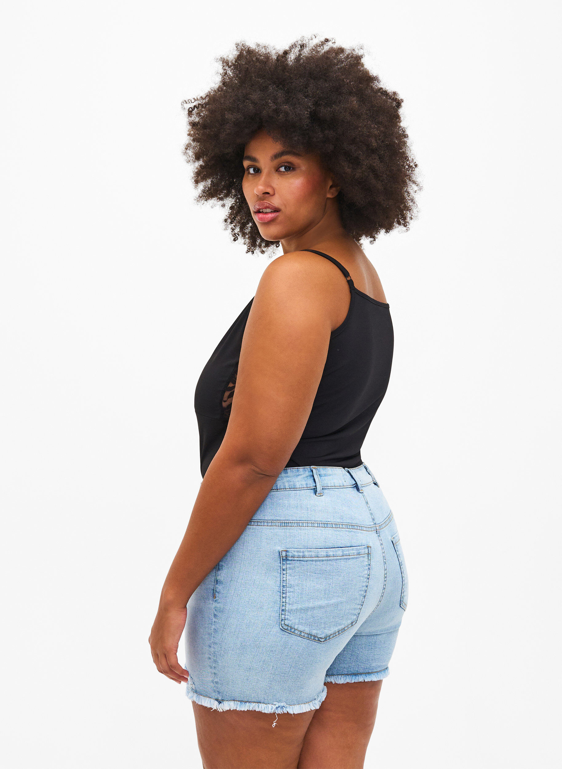 ZizziKorte spijkerbroek met versleten details, Light Blue Denim, Model image number 1