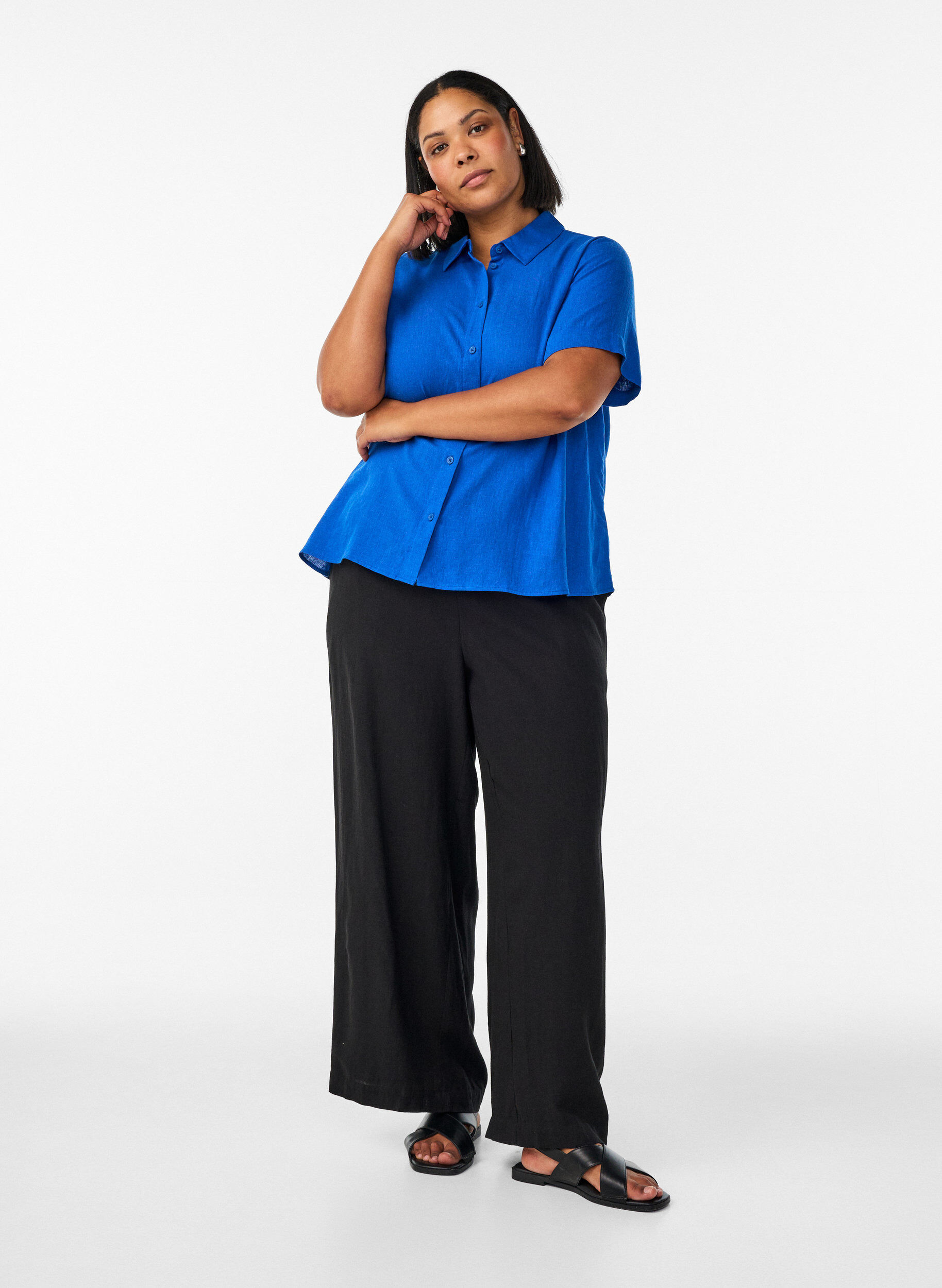 Pantalon large en lin et viscose, Noir, Model