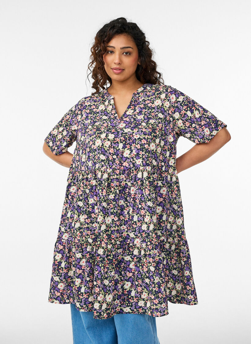 Robe &agrave; manches courtes coupe trap&egrave;ze avec d&eacute;coupes, Violet, Model image number 0