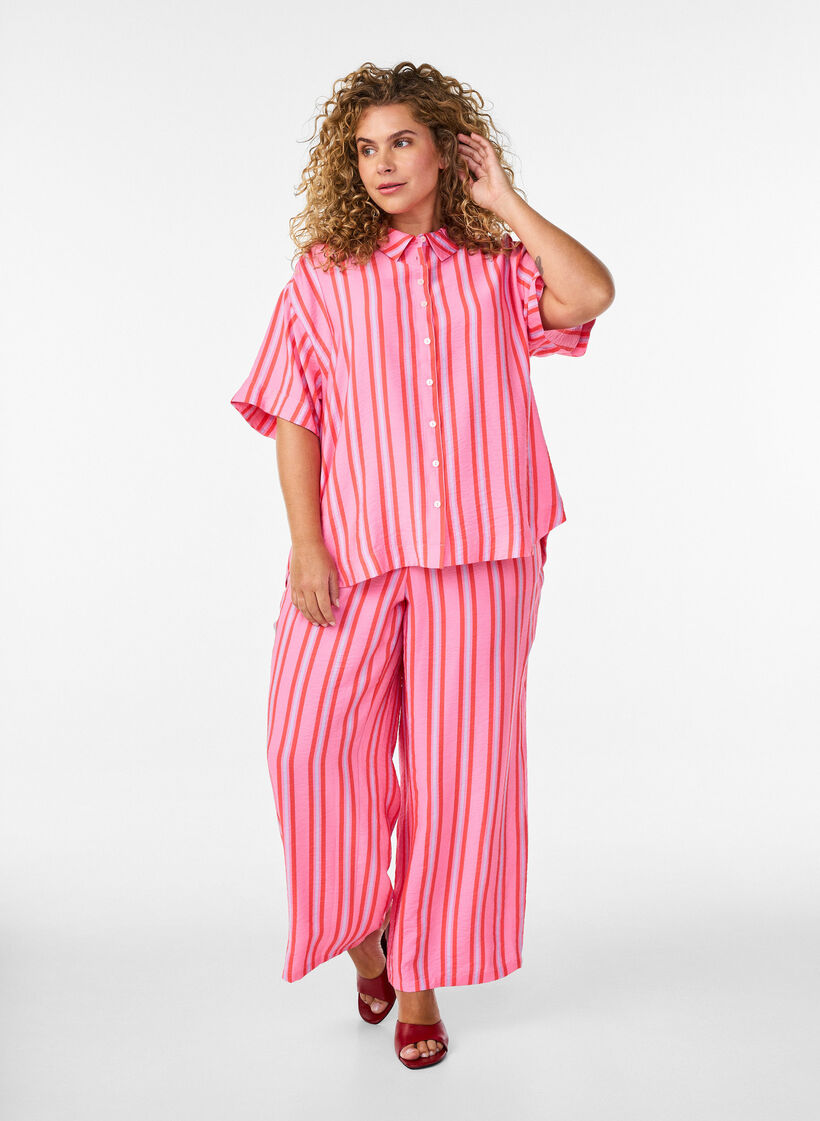 Chemise &agrave; rayures en viscose &agrave; manches courtes, Rose, Model image number 1