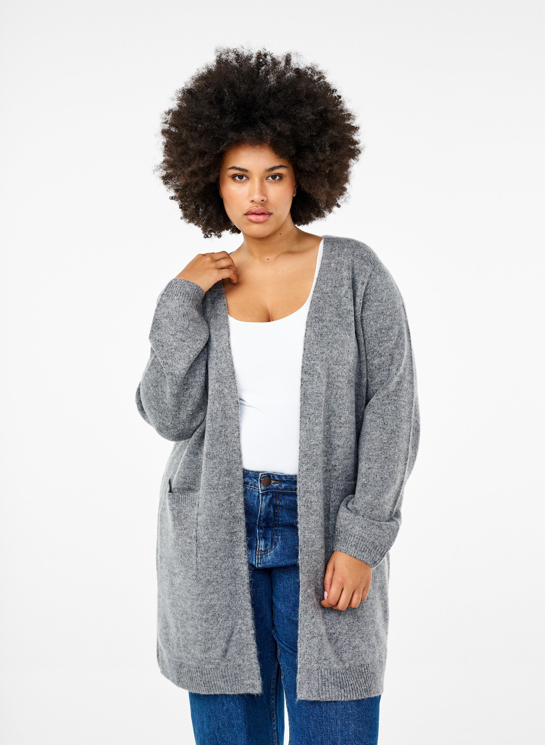 Zizzi Long cardigan tricot&eacute; avec poches, Gris, Model image number 0